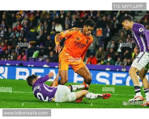 皇马绝杀巴萨友谊赛精彩回顾全场焦点瞬间分析 皇马绝杀巴萨友谊赛精彩回顾全场焦点瞬间分析