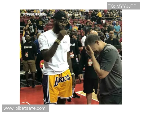 意甲精彩对决里昂与多特蒙德战成平局乌龙球成焦点引发转会热议 意甲精彩对决里昂与多特蒙德战成平局乌龙球成焦点引发转会热议